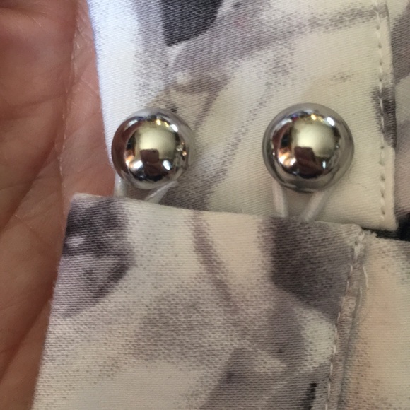 🆕 WHBM Shadow Falls Bodice Blouse - 8 - Picture 6 of 13